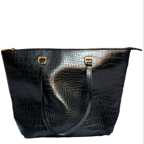 Black Handbags - Picture 1 of 5